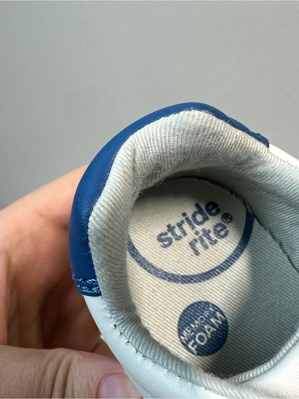 Stride Rite Kailin White Sneakers Size 9W Red White Blue